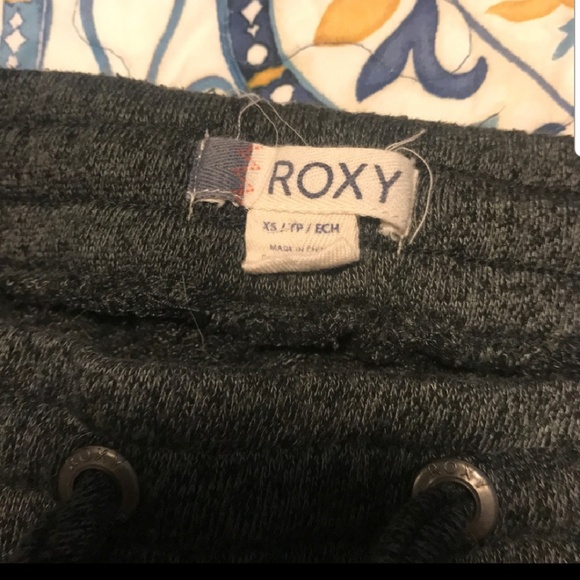 Roxy Cropped Joggers - Picture 2 of 3